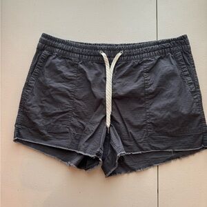 Vuori Shorts